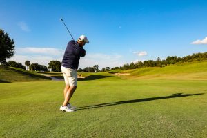 Le swing de Tiger Woods : mécanique et forces au sol